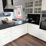 Primeloft Igel - Balkon - Zentrale Lage - Grosse Kueche - Stilvoll & Modern - Bis 6 Pers - Mit Parkplatz Appartement