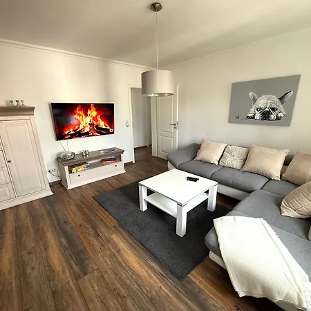 아파트 Primeloft Igel - Balkon - Zentrale Lage - Grosse Kueche - Stilvoll & Modern - Bis 6 Pers - Mit Parkplatz *