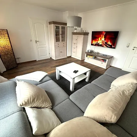 아파트 Primeloft Igel - Balkon - Zentrale Lage - Grosse Kueche - Stilvoll & Modern - Bis 6 Pers - Mit Parkplatz