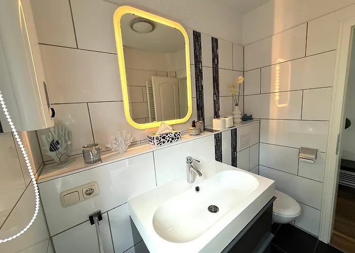 Primeloft Igel - Balkon - Zentrale Lage - Grosse Kueche - Stilvoll & Modern - Bis 6 Pers - Mit Parkplatz *