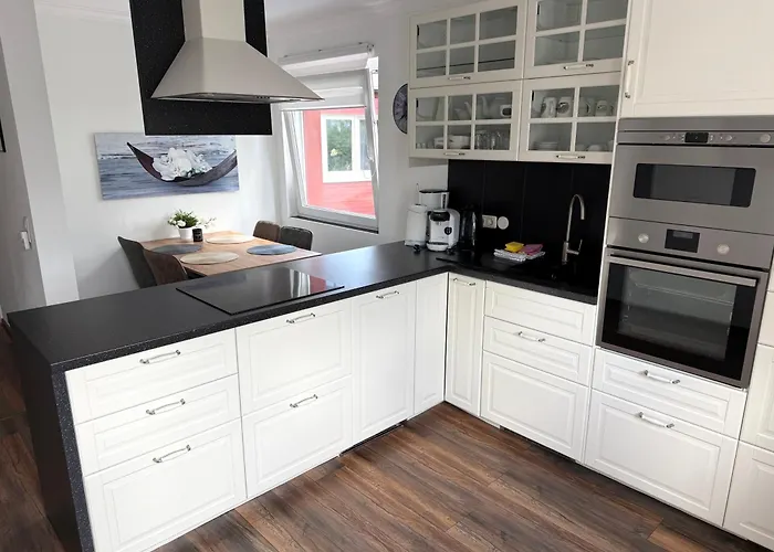 Primeloft Igel - Balkon - Zentrale Lage - Grosse Kueche - Stilvoll & Modern - Bis 6 Pers - Mit Parkplatz Lägenhet