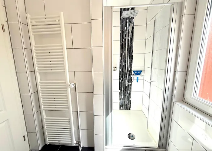 Primeloft Igel - Balkon - Zentrale Lage - Grosse Kueche - Stilvoll & Modern - Bis 6 Pers - Mit Parkplatz Lägenhet *